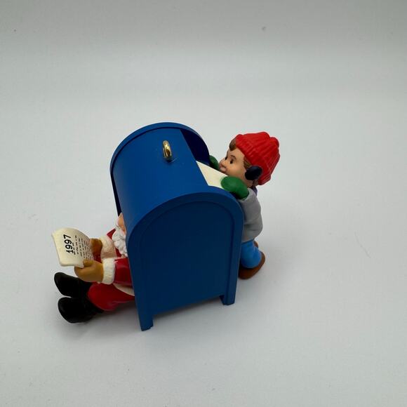 Hallmark Keepsake Santa Mail Christmas Ornament 1997 - Picture 6 of 6